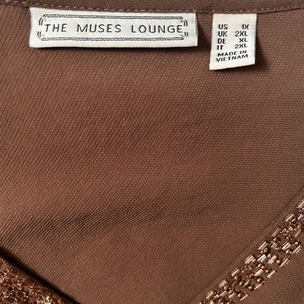 Muses lounge top